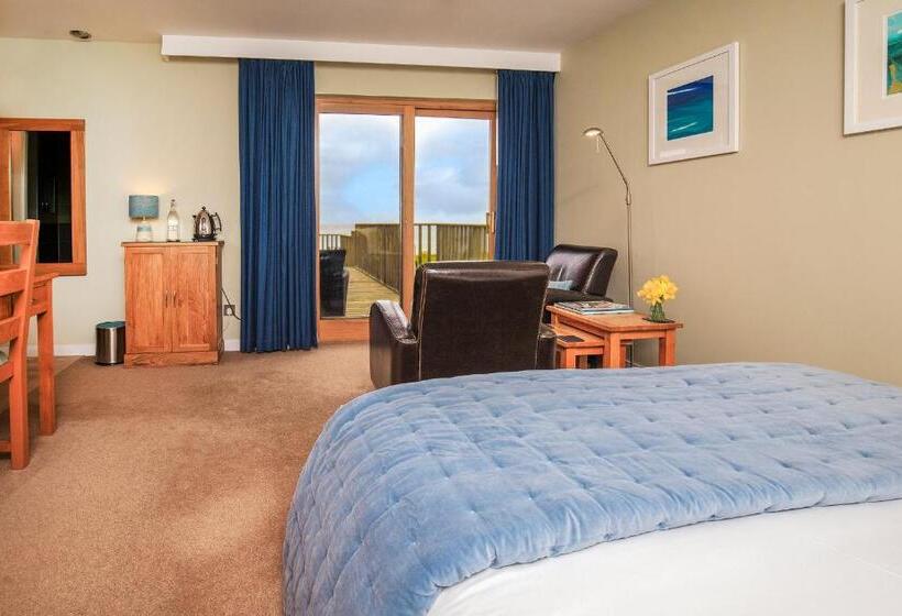 ４ベッドルームアパートメント, Broad Bay House