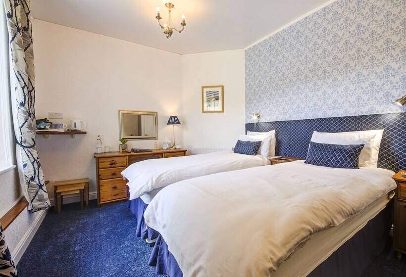 スーペリアトリプルルーム, Edale House B&b