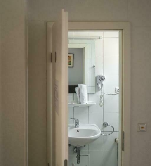 스탠다드 싱글 룸, The Dubliner Hotel & Irish Pub