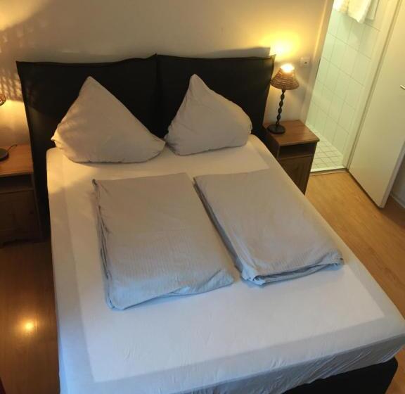 스탠다드 룸, The Dubliner Hotel & Irish Pub