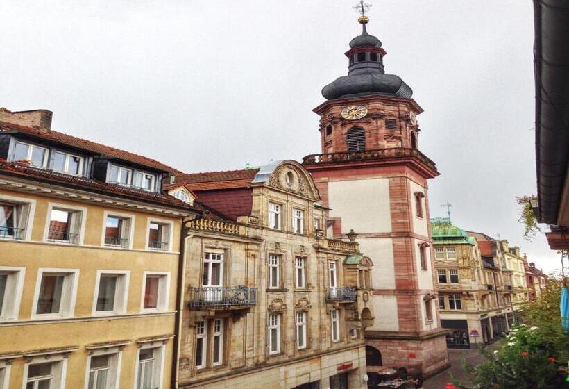 Classic room with balcony, The Dubliner Hotel & Irish Pub