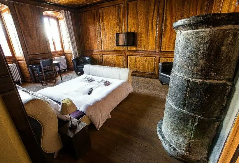 スイート, La Grande Maison