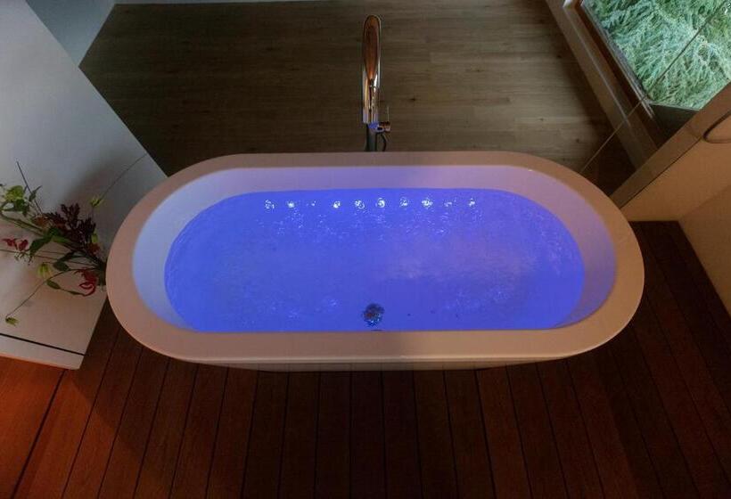 غرفة قياسية سرير كينج, La Grande Maison