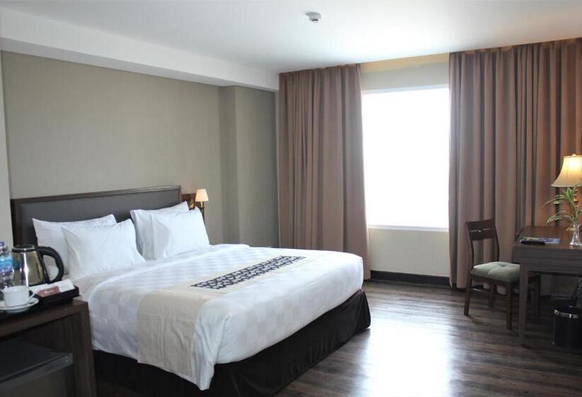 Номер Deluxe, Swiss Belhotel Pangkalpinang