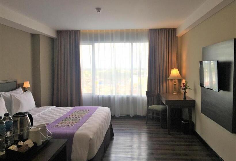 Номер Deluxe, Swiss Belhotel Pangkalpinang