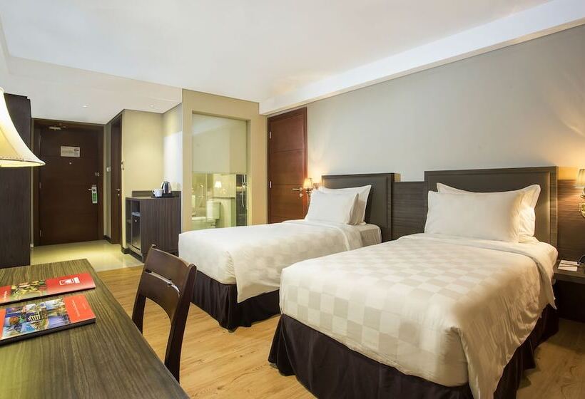 Номер Deluxe, Swiss Belhotel Pangkalpinang