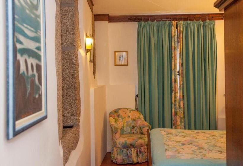 이코노미 룸, Casa Das Obras