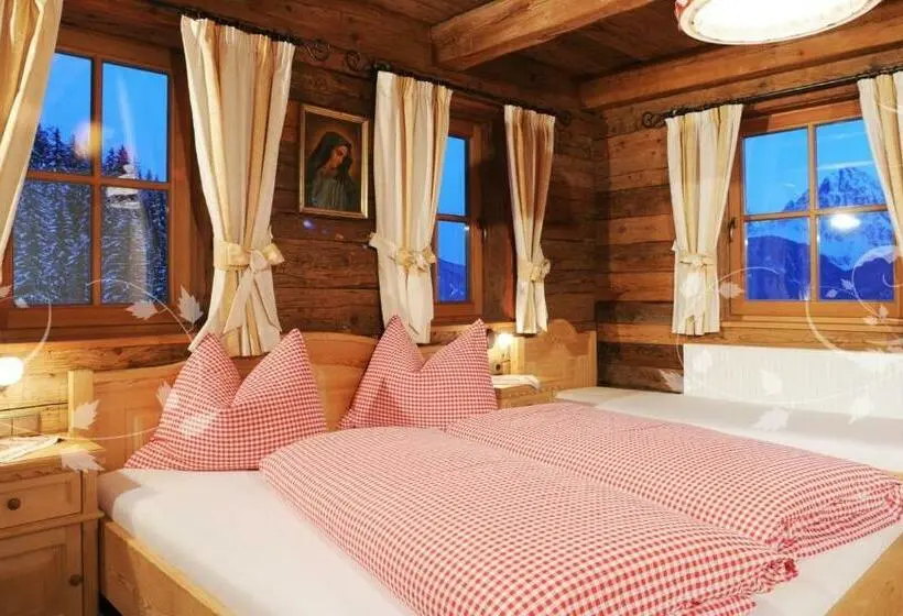اتاق کلاسیک چهارنفره, Glinzhof Mountain Natur Resort Agriturismo