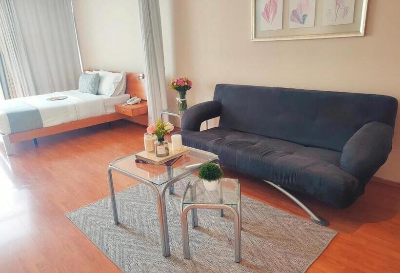 اتاق استاندارد, Lombardo Suites