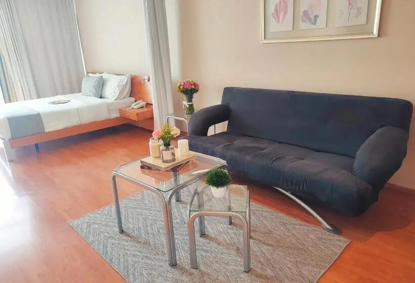 スタンダードルーム, Lombardo Suites