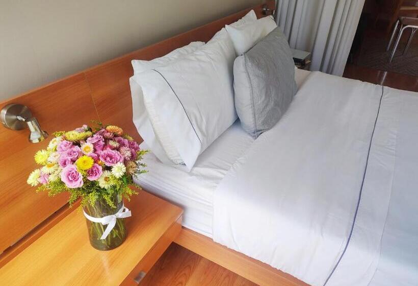 اتاق استاندارد, Lombardo Suites