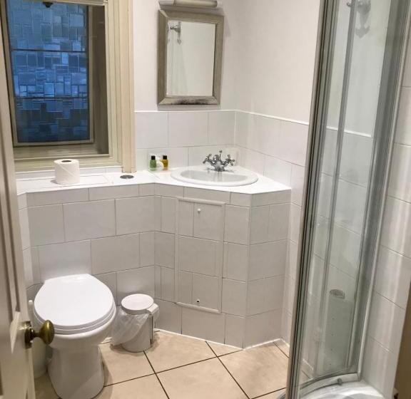 기본룸, Barringtons