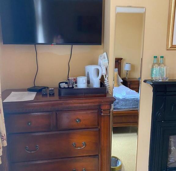 기본룸, Barringtons