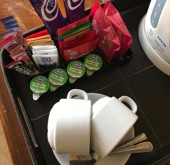 デラックスルーム, Barringtons