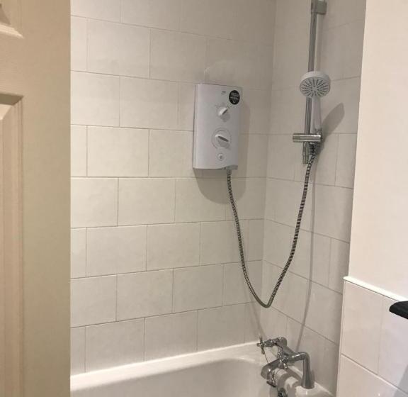 패밀리 스위트, Barringtons