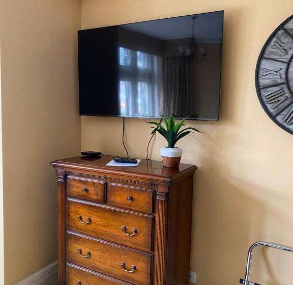 デラックスルーム, Barringtons