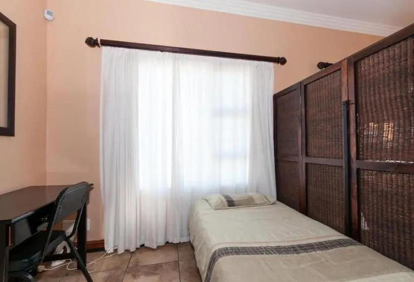 Perhesviitti, Dolphin Dance Lodge