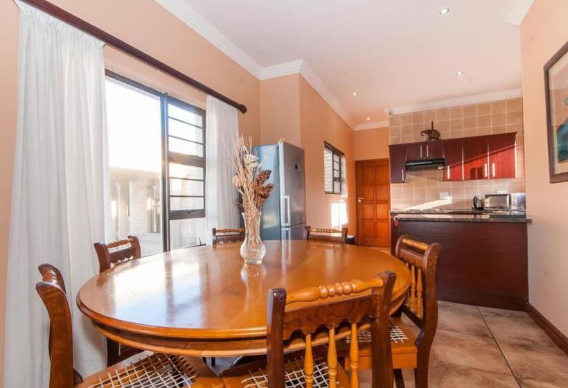 סוויטה משפחתית, Dolphin Dance Lodge