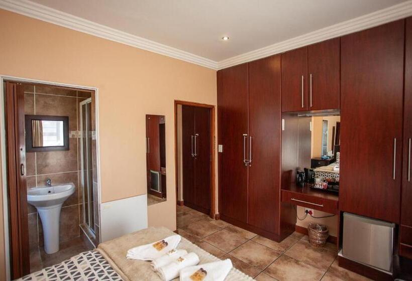 Номер Executive, Dolphin Dance Lodge