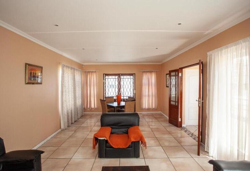 דירת 4 חדרים, Dolphin Dance Lodge