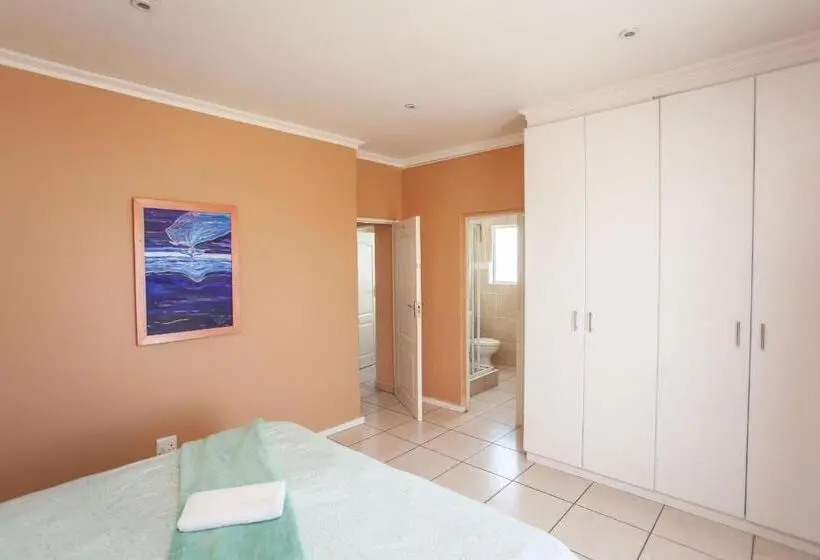 Huoneisto 4 Makuuhuonetta, Dolphin Dance Lodge
