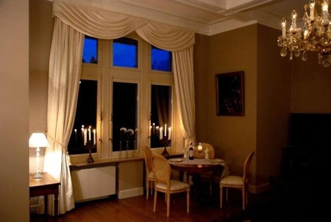 スーペリアースイート, New Castle