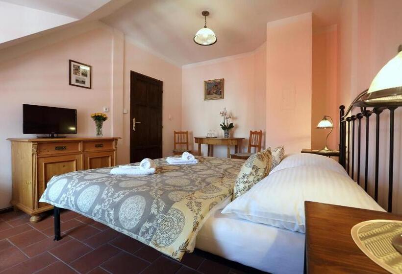 Номер Стандарт, Penzion Na 15. Poledníku