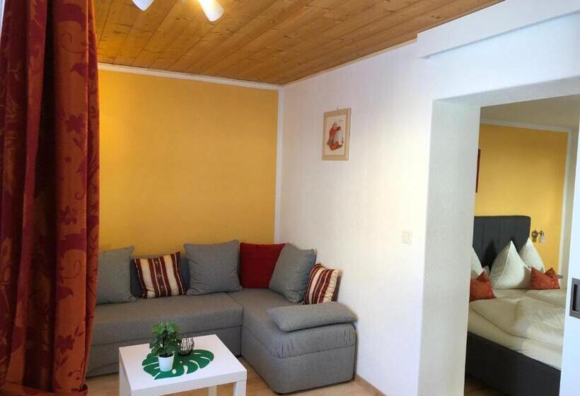 Апартаменты 1 Спальня с Видом, Schlossnerhof