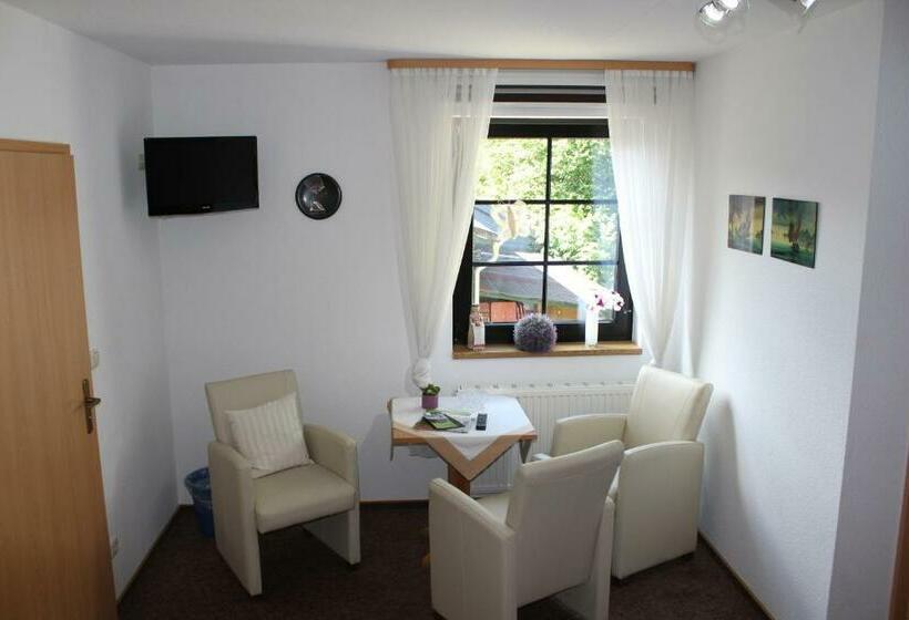 חדר סטנדרט לשלושה, Gästehaus Zum Felsenkeller