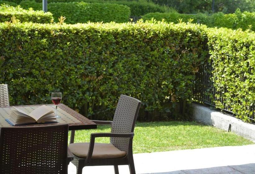 带1个卧室带泳池的公寓, Residenza Corte Casara