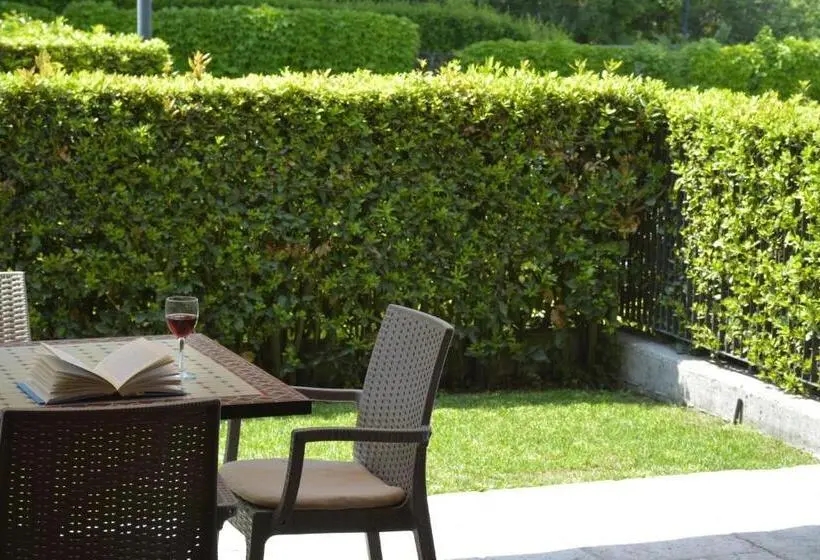 プールの見える１ベッドルームアパートメント, Residenza Corte Casara
