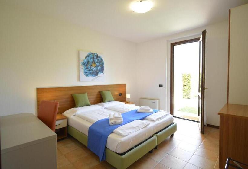 带1个卧室带泳池的公寓, Residenza Corte Casara