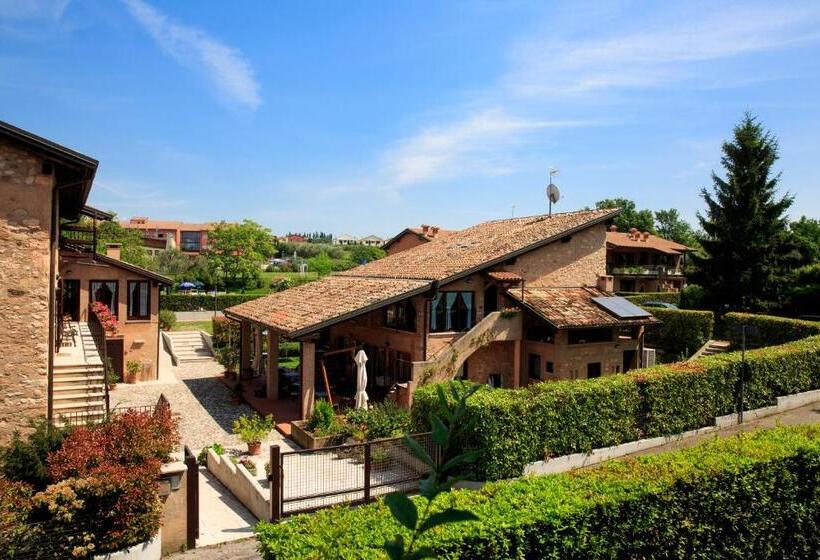 带一卧室的室内套房, Residenza Corte Casara