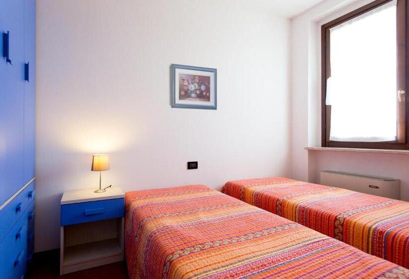 带一卧室的室内套房, Residenza Corte Casara