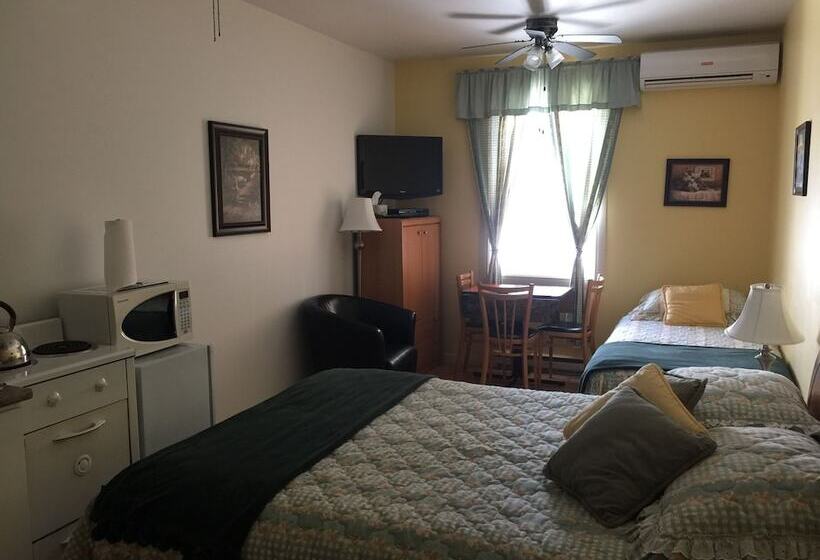 スーペリアスタジオ, Auberge La Veranda