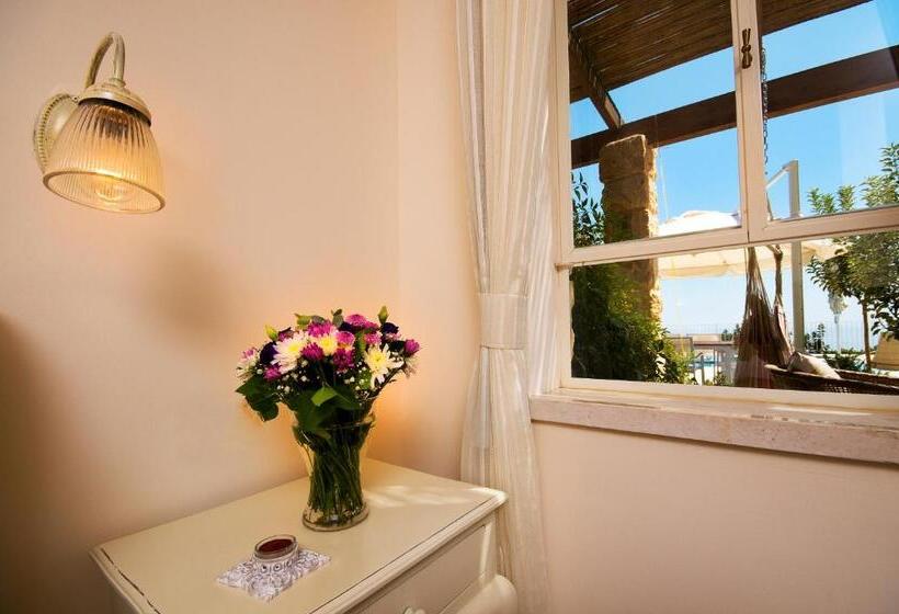 Suite, Jasmine Mansion