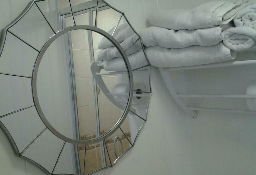 ファミリールーム, Le Maitre