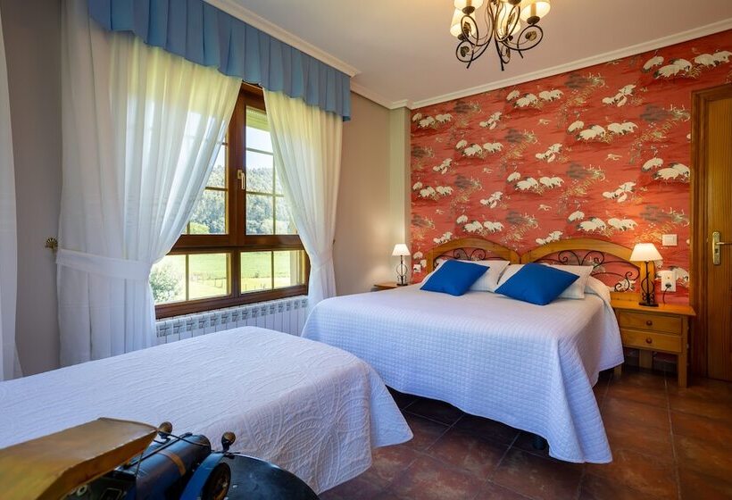 غرفة قياسية ثلاثية, Posada El Trasmerano