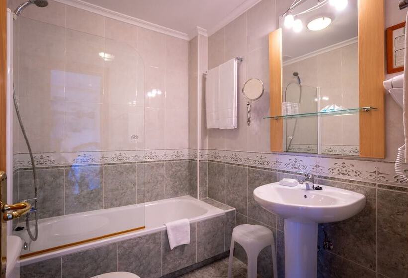 غرفة قياسية, Posada El Trasmerano