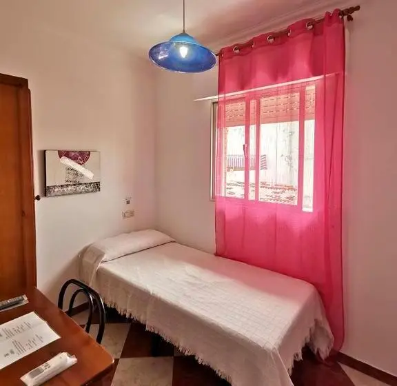 Standardeinzelzimmer, Pension Hidalgo 1