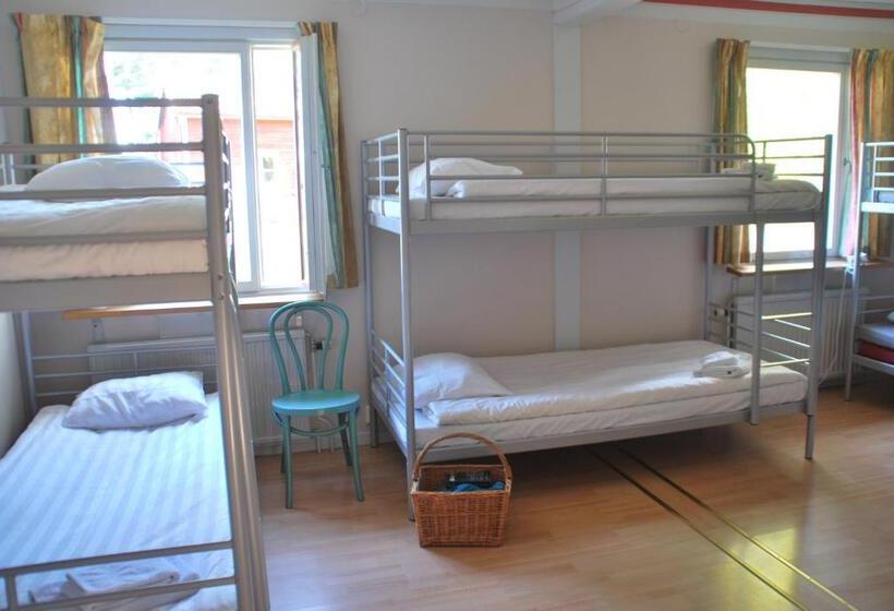 Семейный Номер Совместный Санузел, Solviken Tranås Hostel