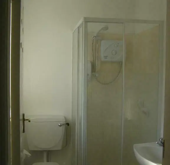 スタンダード４人部屋, Killurin Lodge