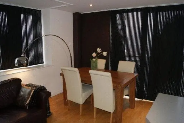 آپارتمان 2 خوابه, Cranbrook House Apartments   Near Ice Arena