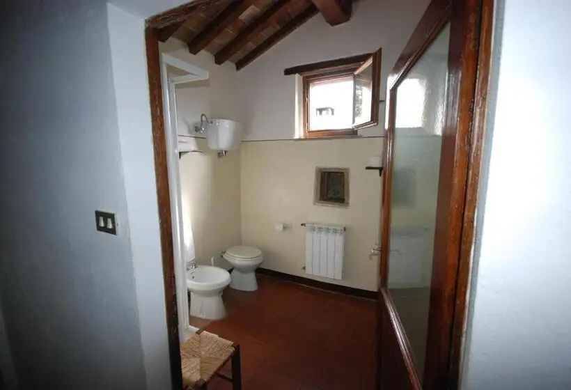 スタンダードトリプルルーム, Agriturismo Monterosello