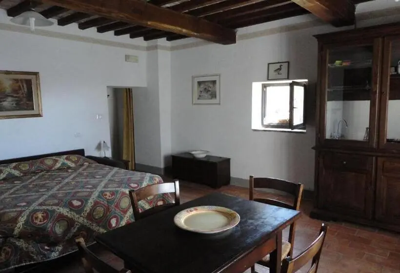 スタンダードスタジオ, Agriturismo Monterosello