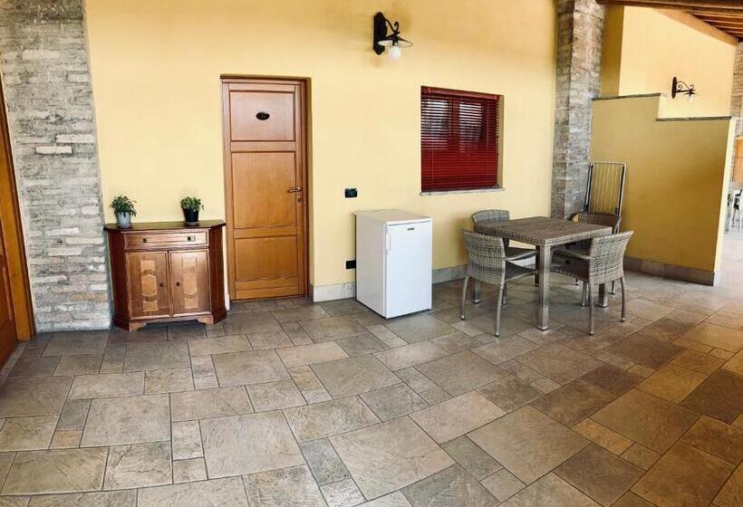 Номер Стандарт Трехместный, Azienda Agrituristica Armea