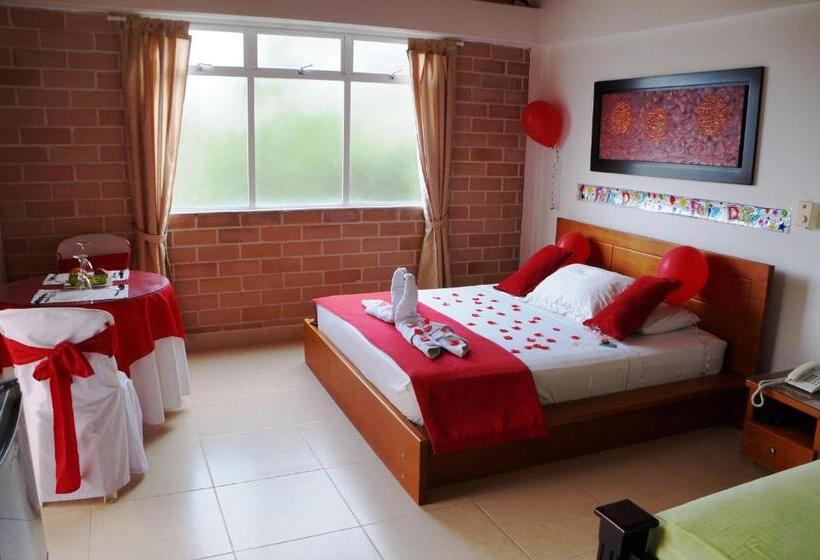 اتاق استاندارد سه نفره, Hostería Fundadores