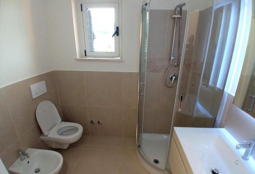 اتاق استاندارد با بالکن, Il Calabriano Residence