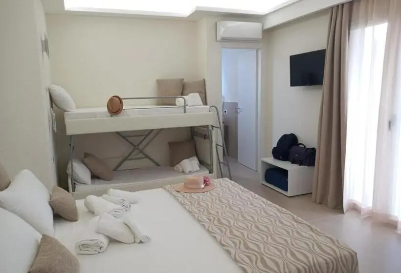 اتاق استاندارد چهار تخته, Il Calabriano Residence