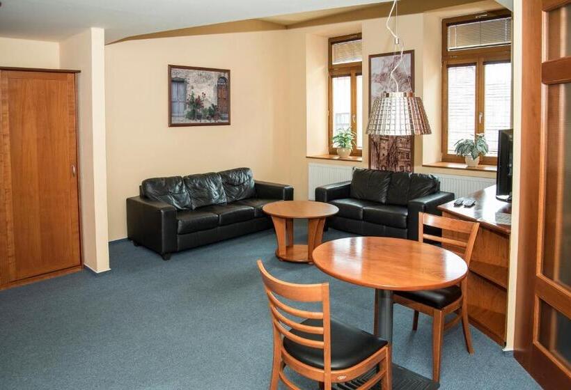 شقة غرفة واحدة, Penzion Zelená žába